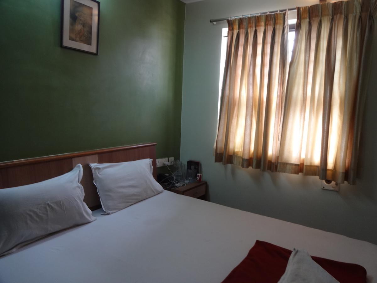 Hotel S R M Central Park Chennai Zewnętrze zdjęcie